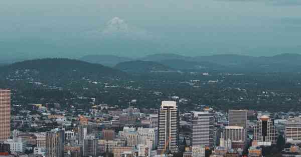 为什么汽车保险杠原厂不带漆,4s店原厂保险杠带漆吗